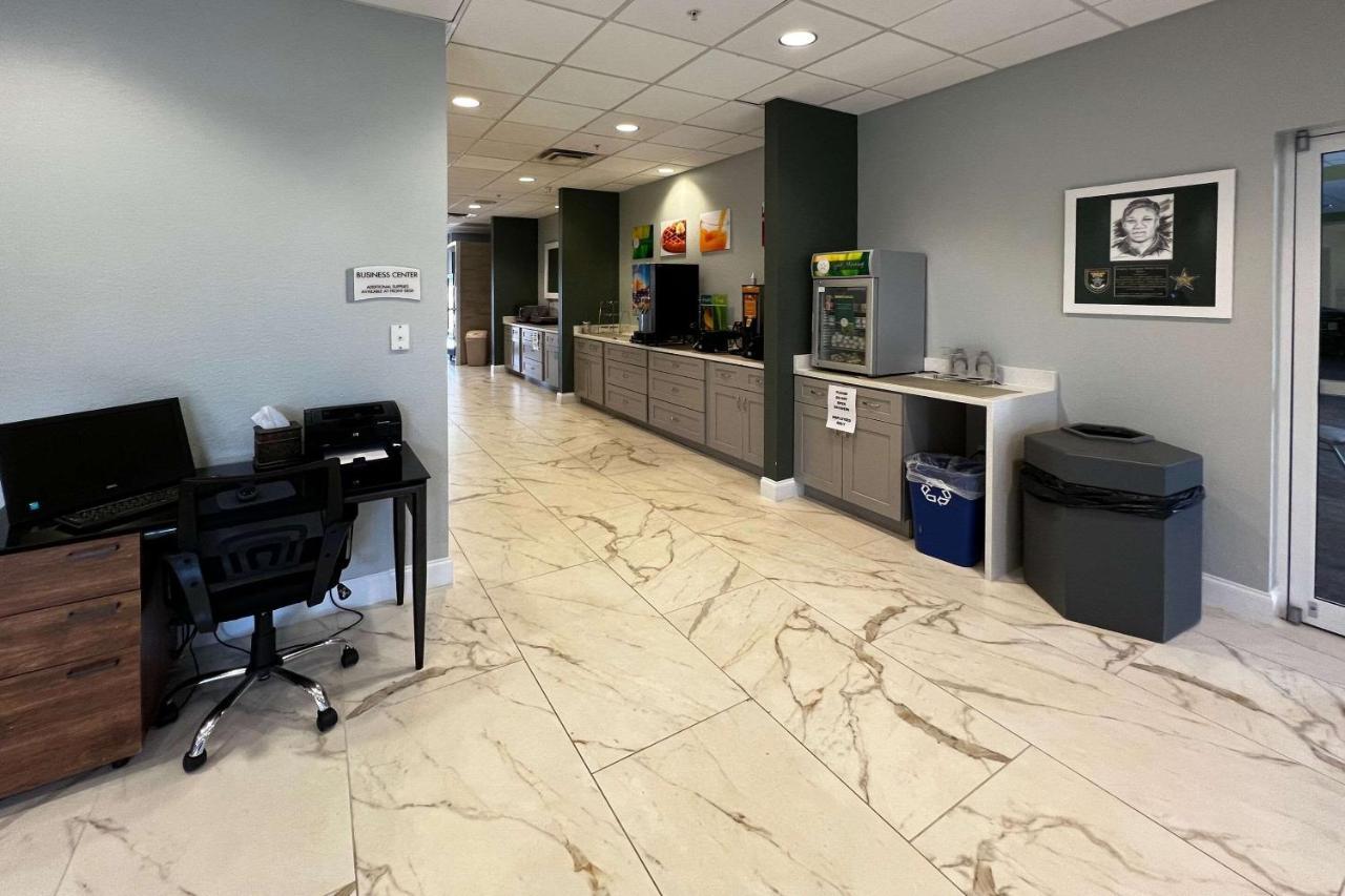 Quality Inn & Suites Lehigh Acres Fort Myers Extérieur photo