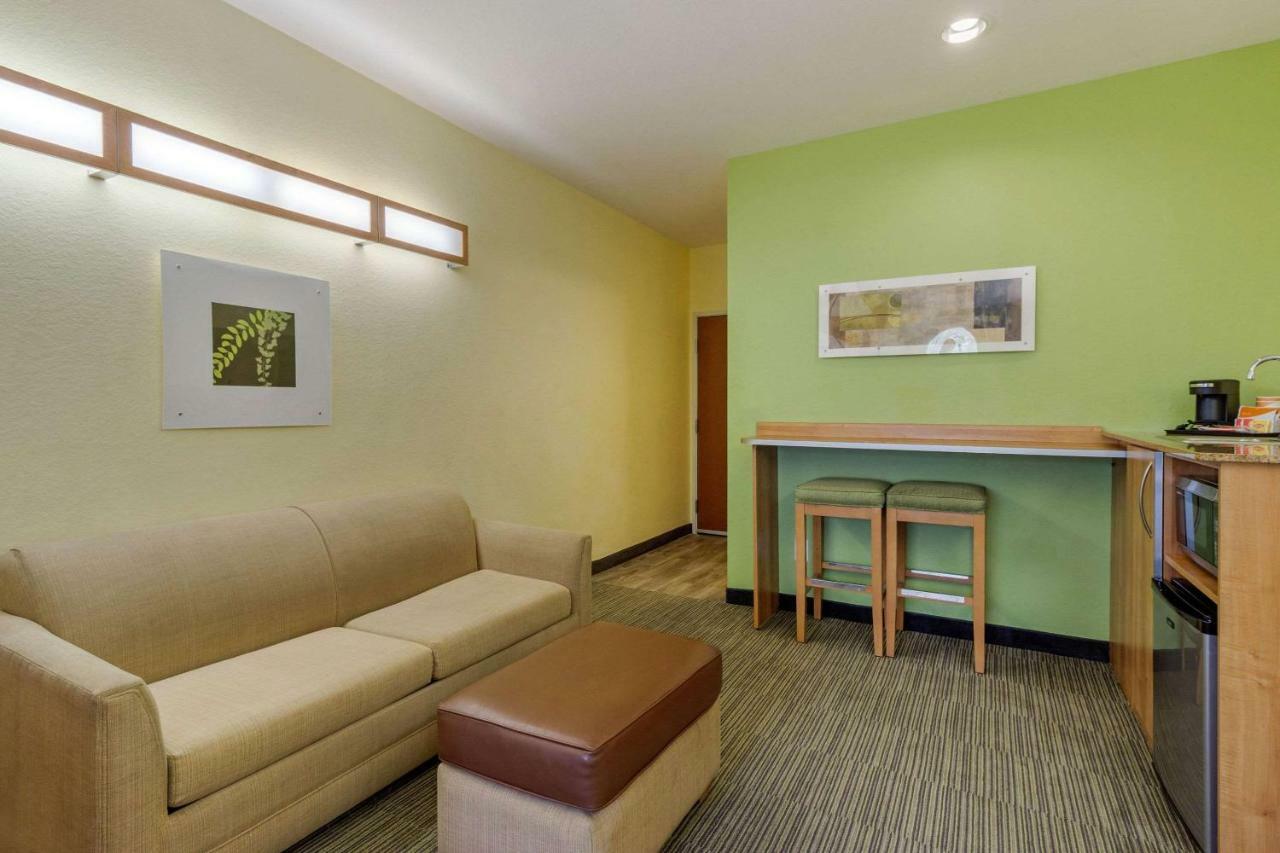Quality Inn & Suites Lehigh Acres Fort Myers Extérieur photo