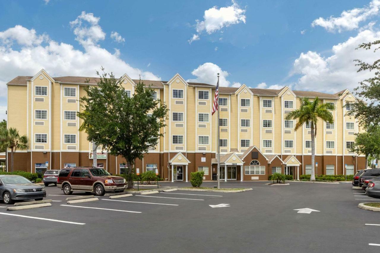 Quality Inn & Suites Lehigh Acres Fort Myers Extérieur photo