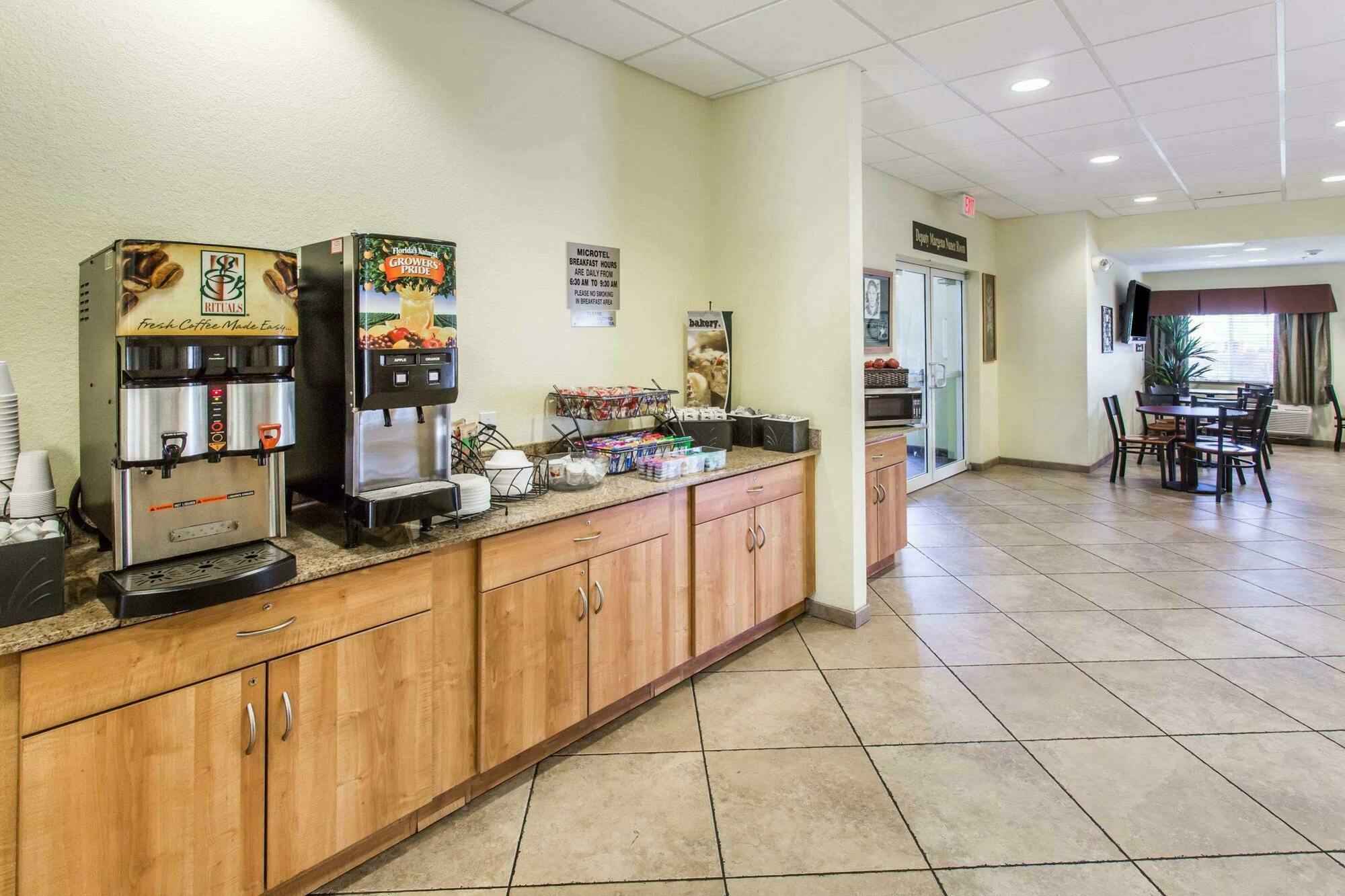 Quality Inn & Suites Lehigh Acres Fort Myers Extérieur photo